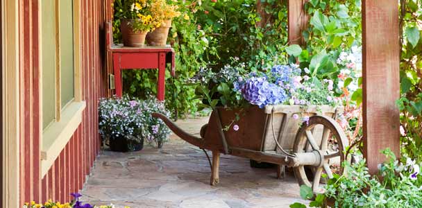 old world style garden