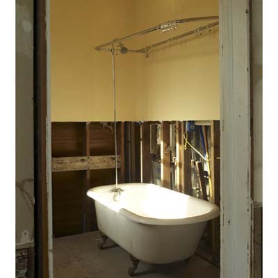 claw-foot tub