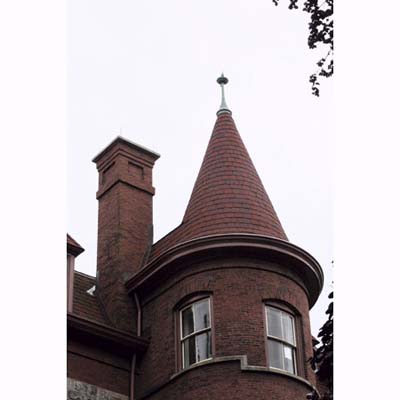 turret with sweep-around view