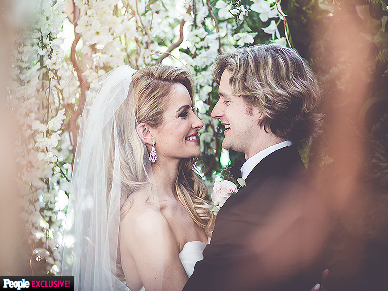 Olympic Ice Dancers Charlie White and Tanith Belbin Wedding in Michigan